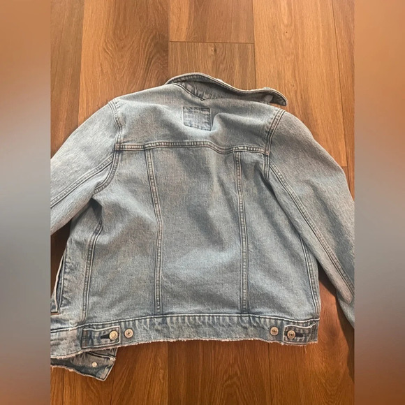 Abercrombie & Fitch Women’s Medium Wash Denim Jacket Size M - Picture 4 of 5